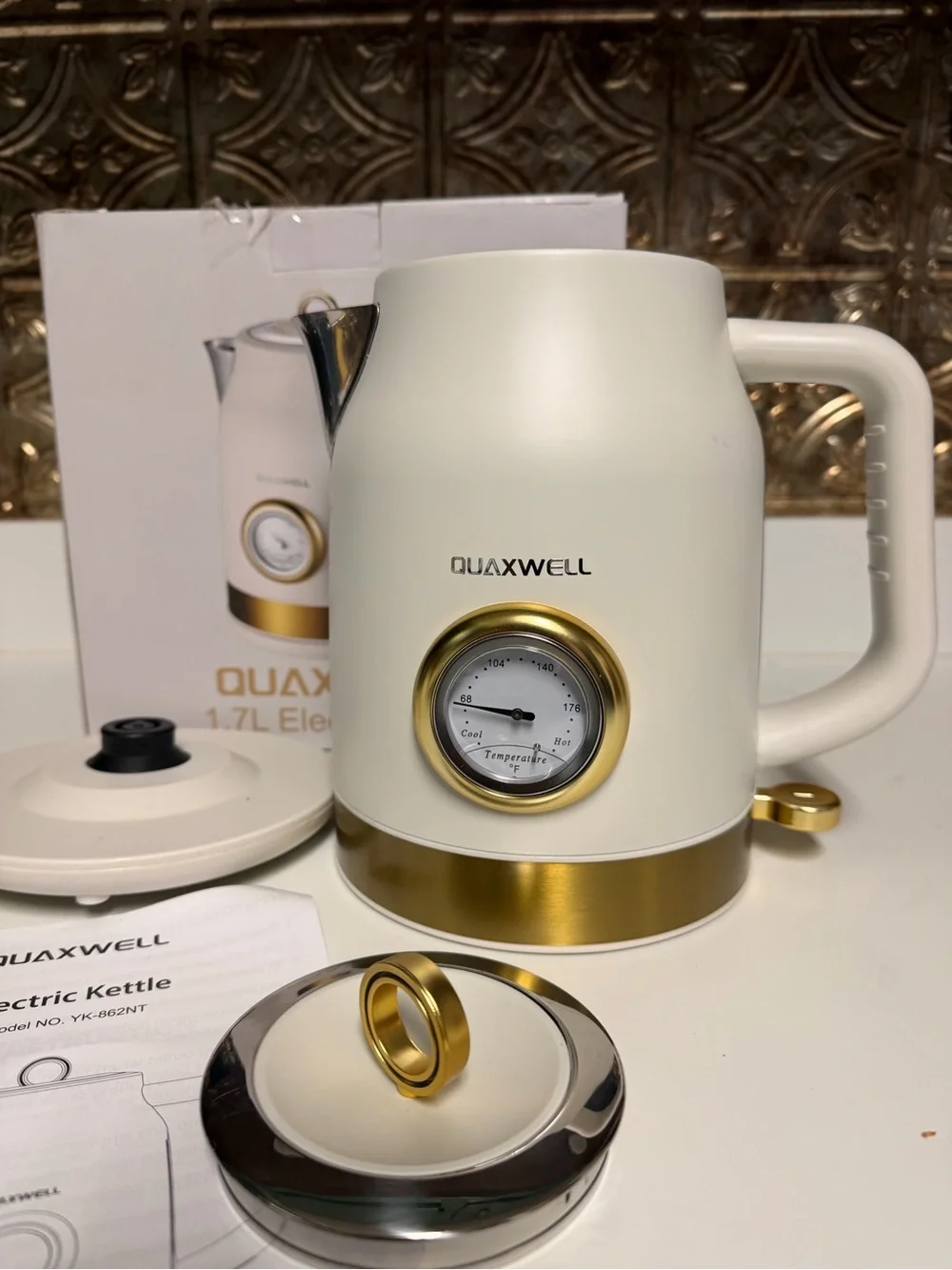 Retro Quaxwell Electric Tea Kettle 1.7L